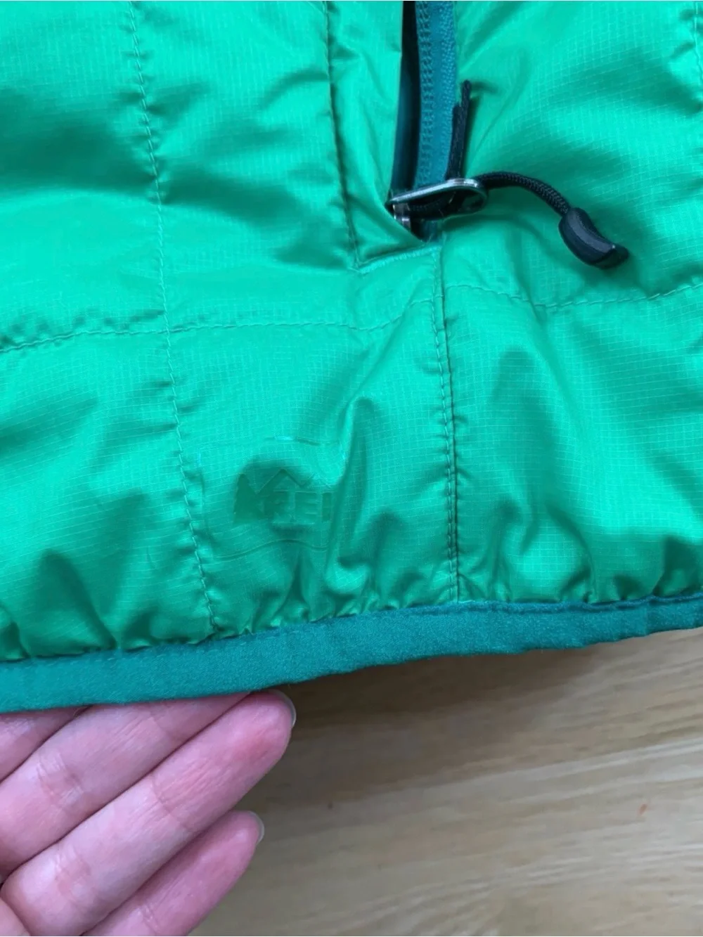 REI Kids Green Puffer Down Jacket Medium 10-12 - small stains